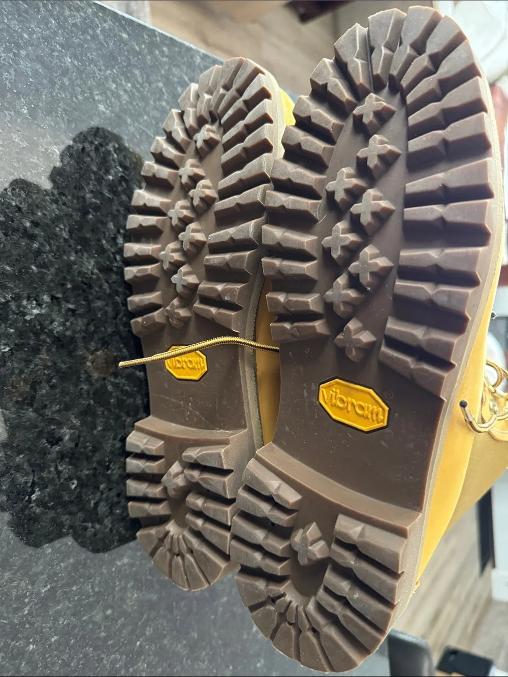 Wolverine Wheat/Tan Lace-Up Work Boots w/Thinsulate. 10.5